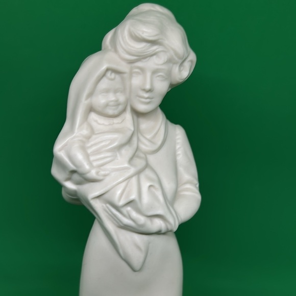 Maryetta Statue A Mother's Love Porcelain Figurine Solid Walnut Base w/Name 10” - Picture 2 of 11